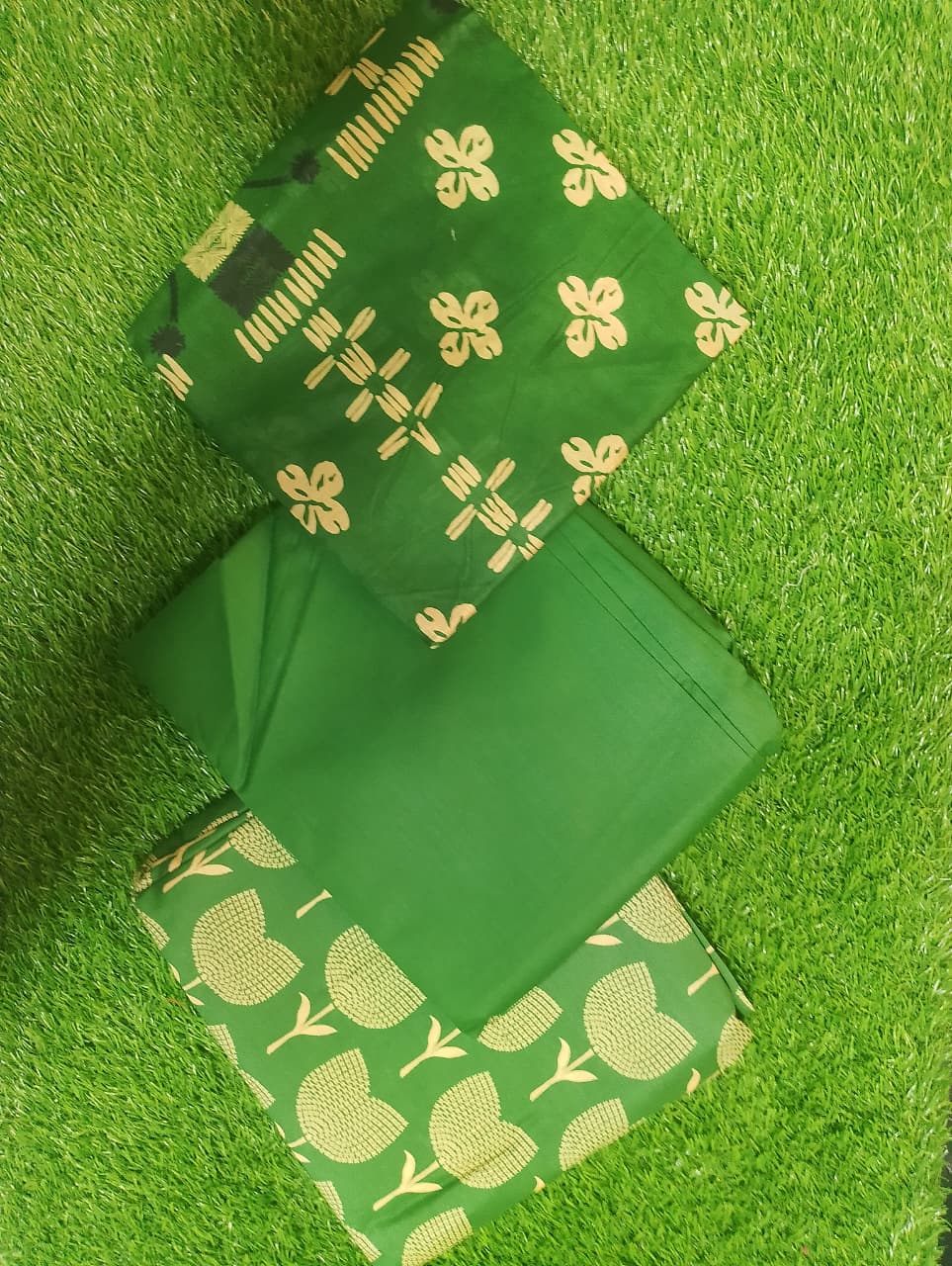 J. Luxury Printed Lawn 3pc Vol-2.D4