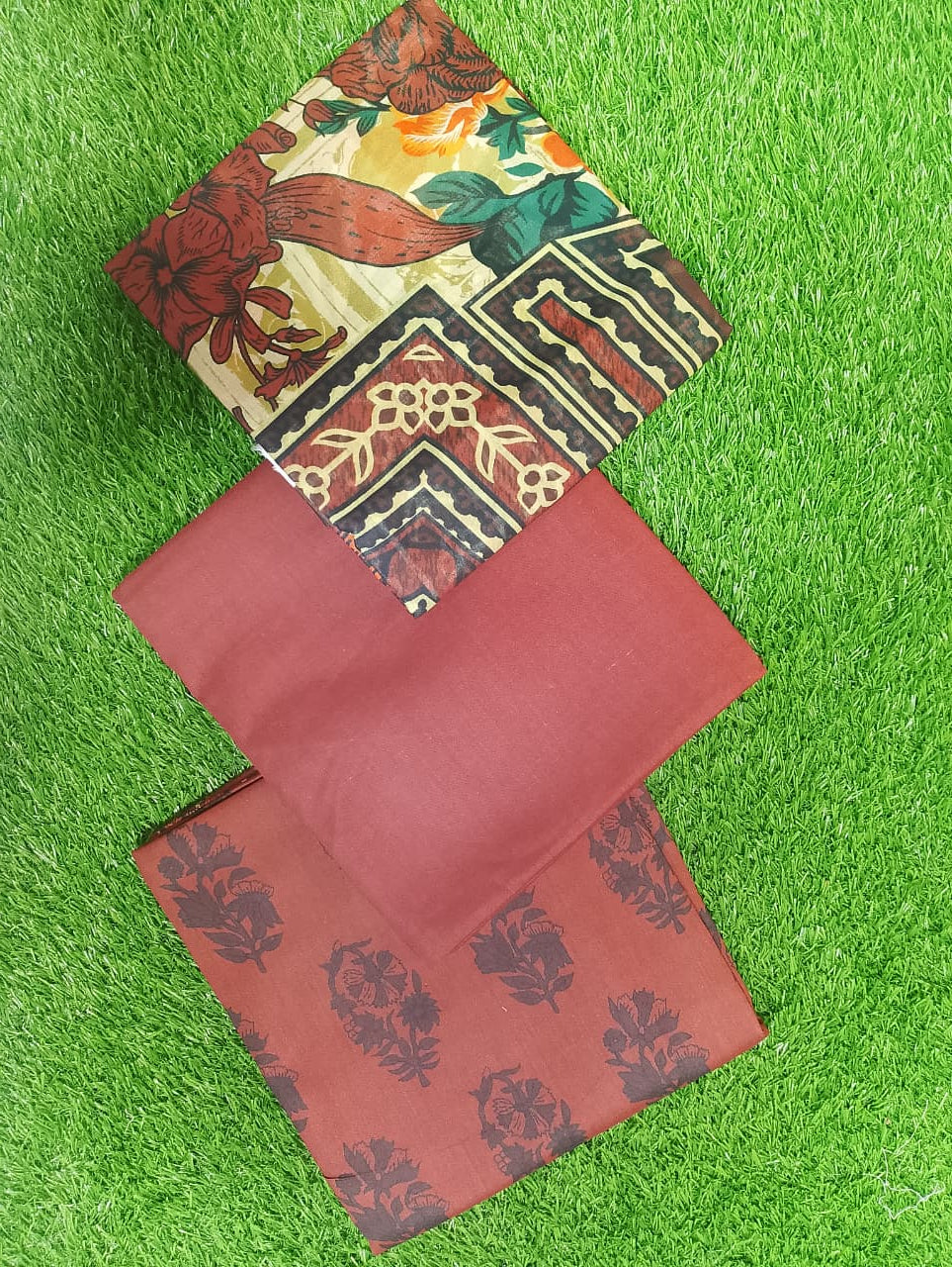 J. Luxury Printed Lawn 3pc Vol-2.D8