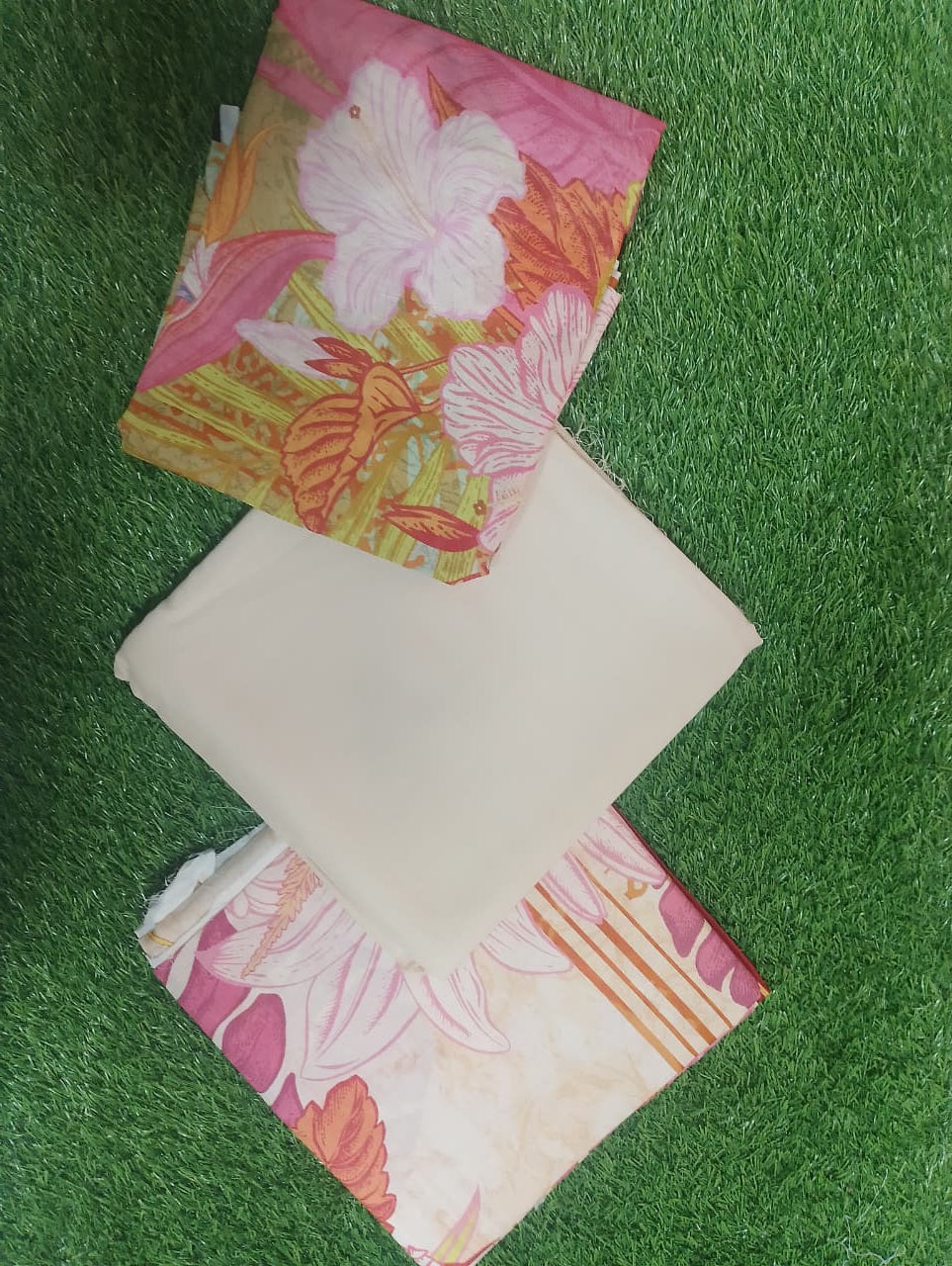 J. Luxury Printed Lawn 3pc Vol-2.D7