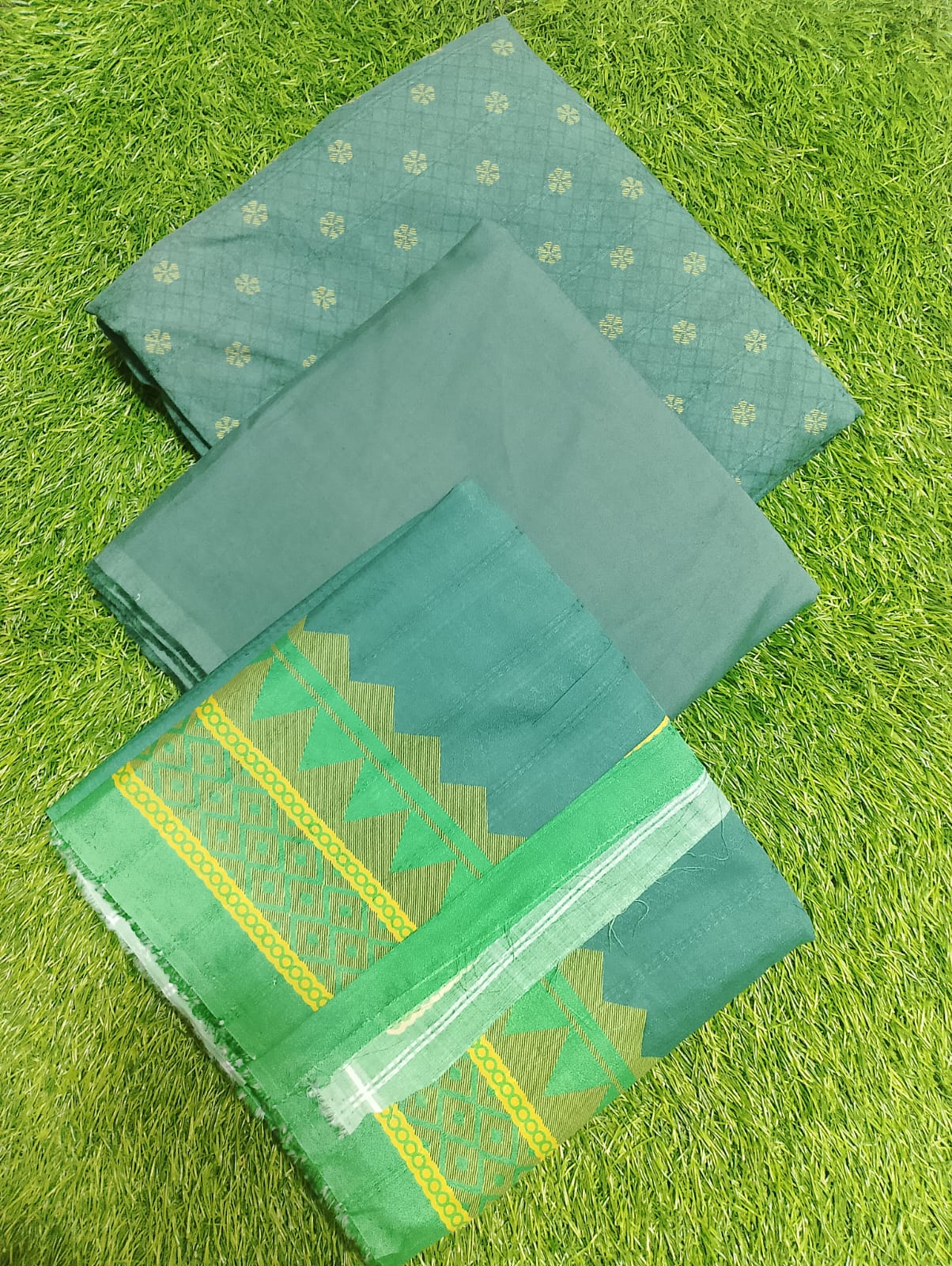 Nishat Premium Printed Lawn 3pc D7