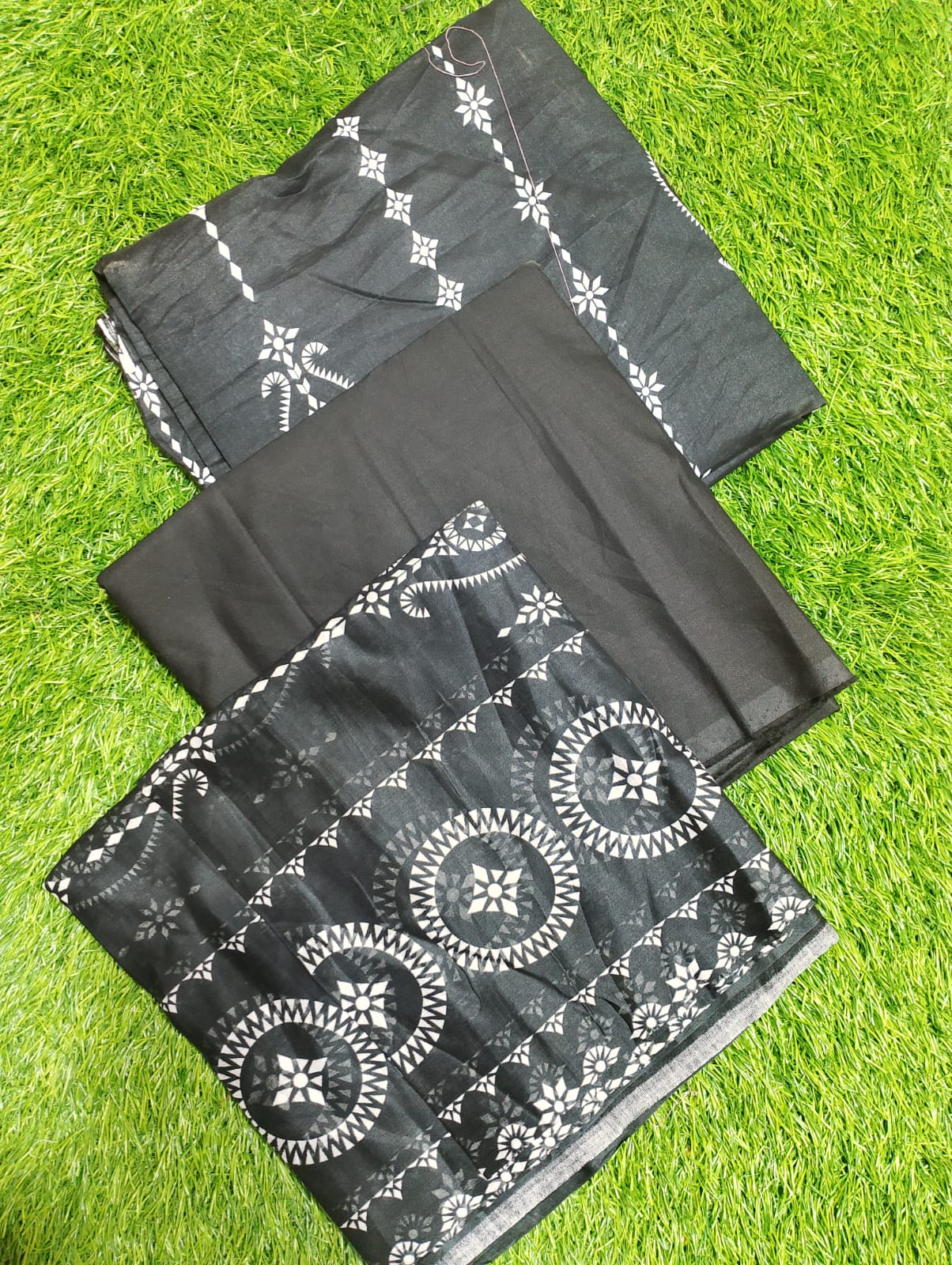 Nishat Premium Printed Lawn 3pc D8