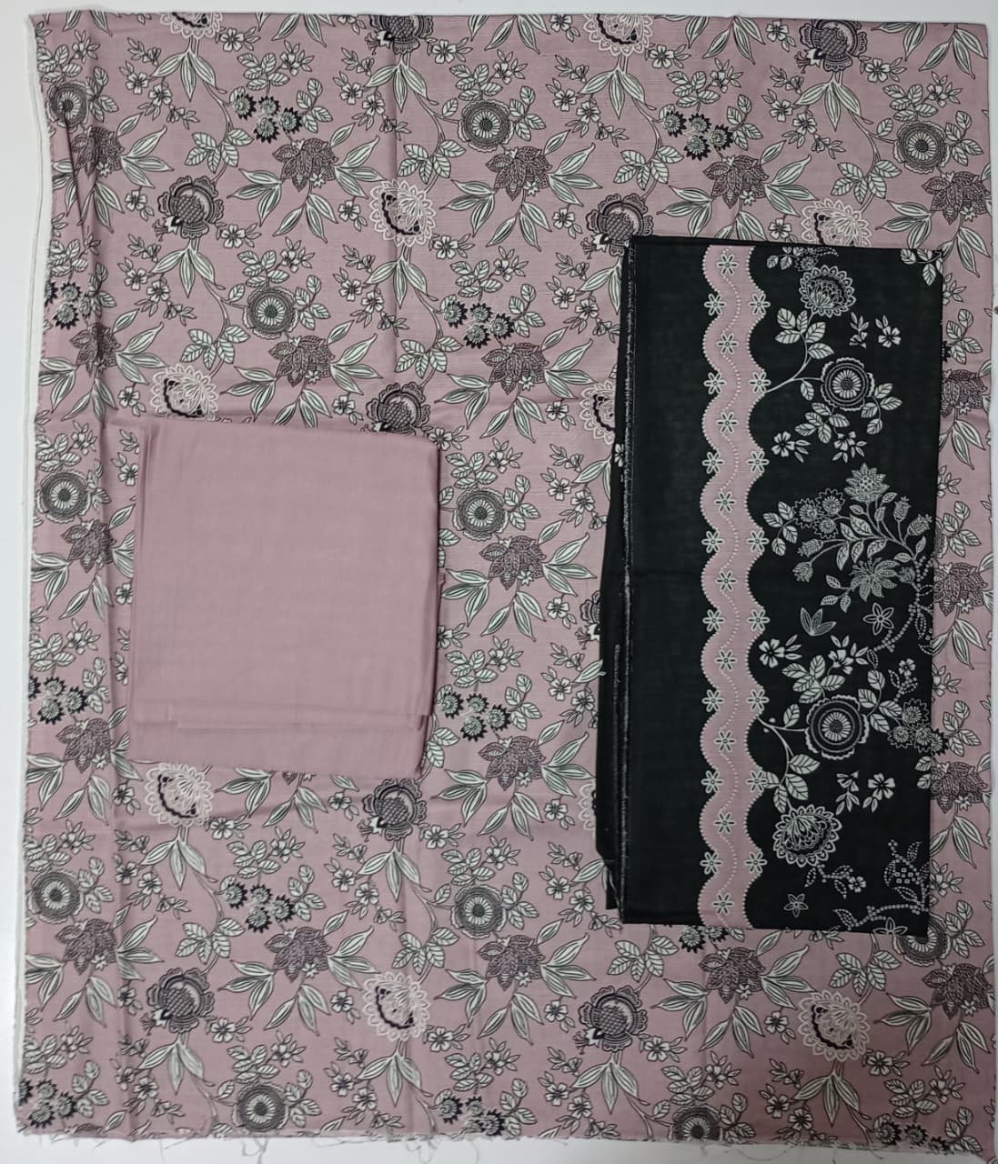 Saya Printed Premium Khaddar 3-Piece Vol. 02 – D2