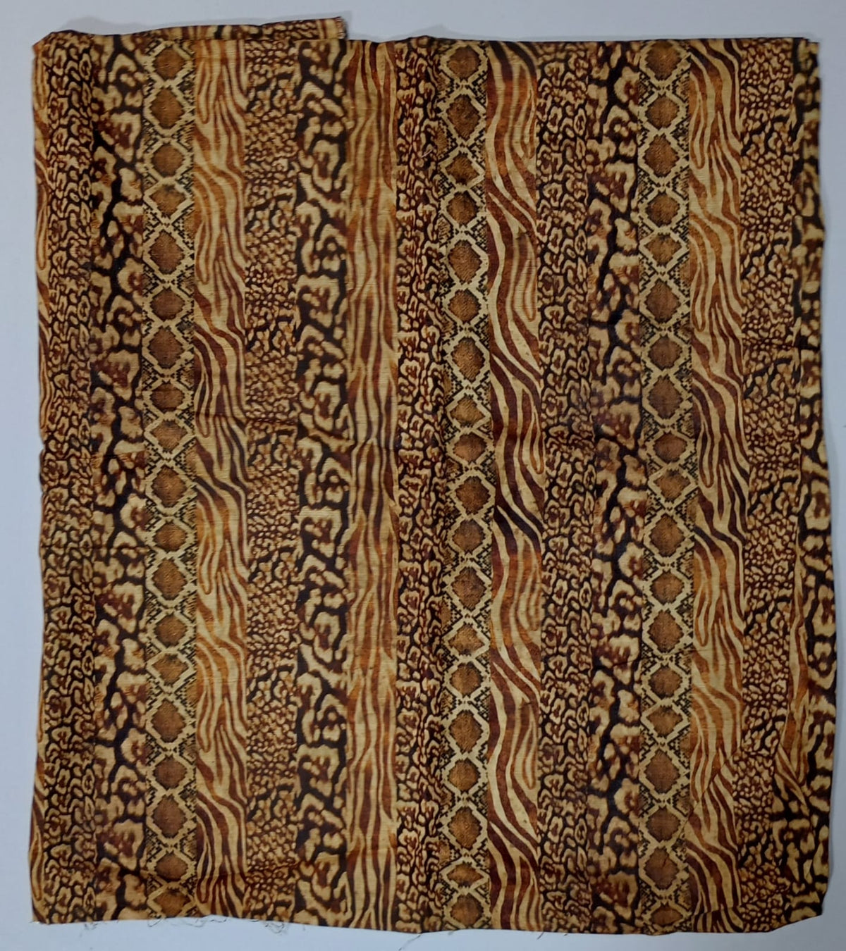 REGALIA IDENTIC ALL OVER KHADDAR 2PC VOL.01 D8