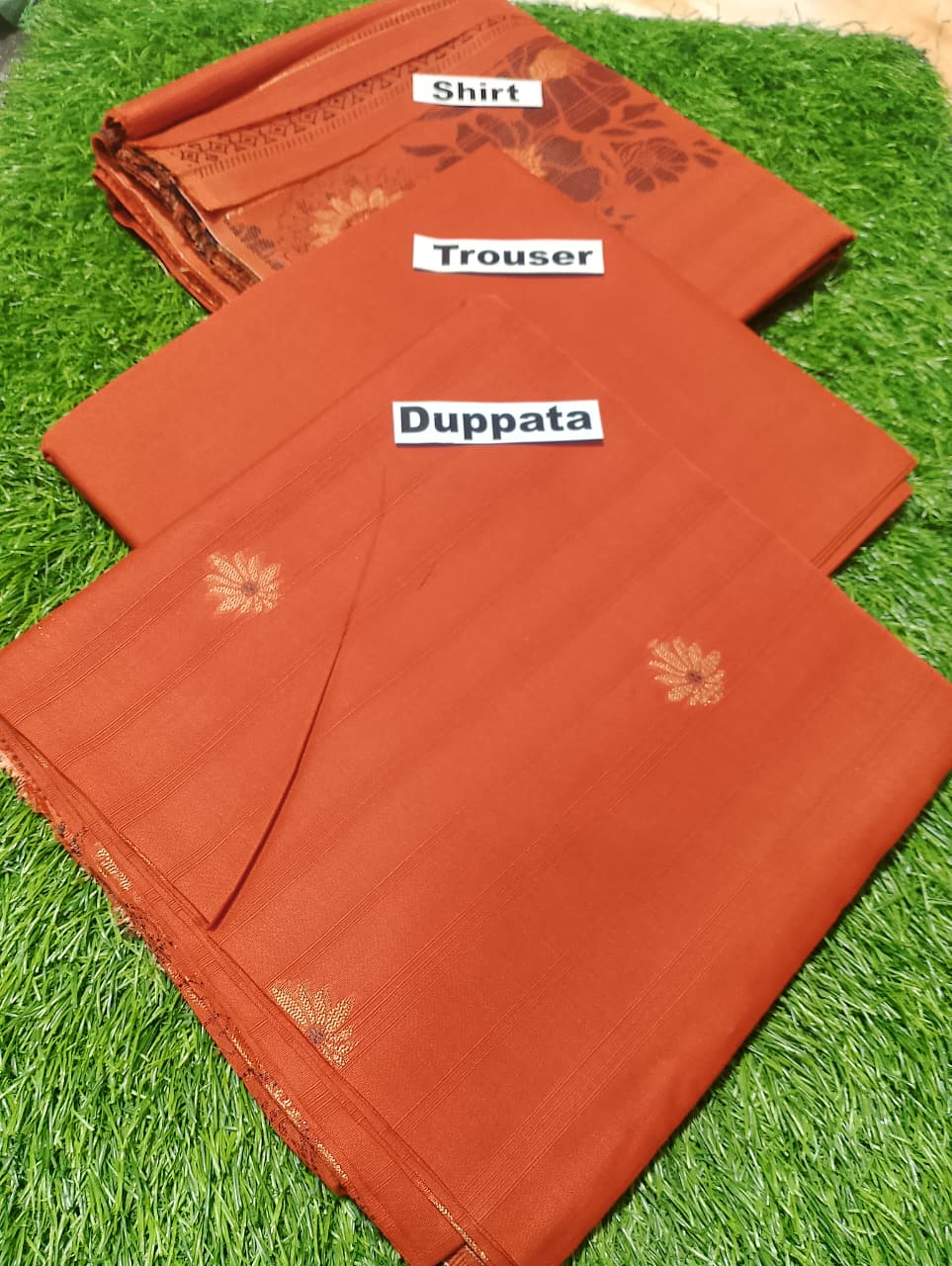 Regalia Jacquard Printed Lawn 3pc vol.2.D5