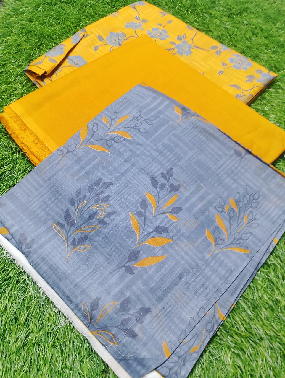 Safina Premium Printed Lawn 3pc Suit Vol-2-D3