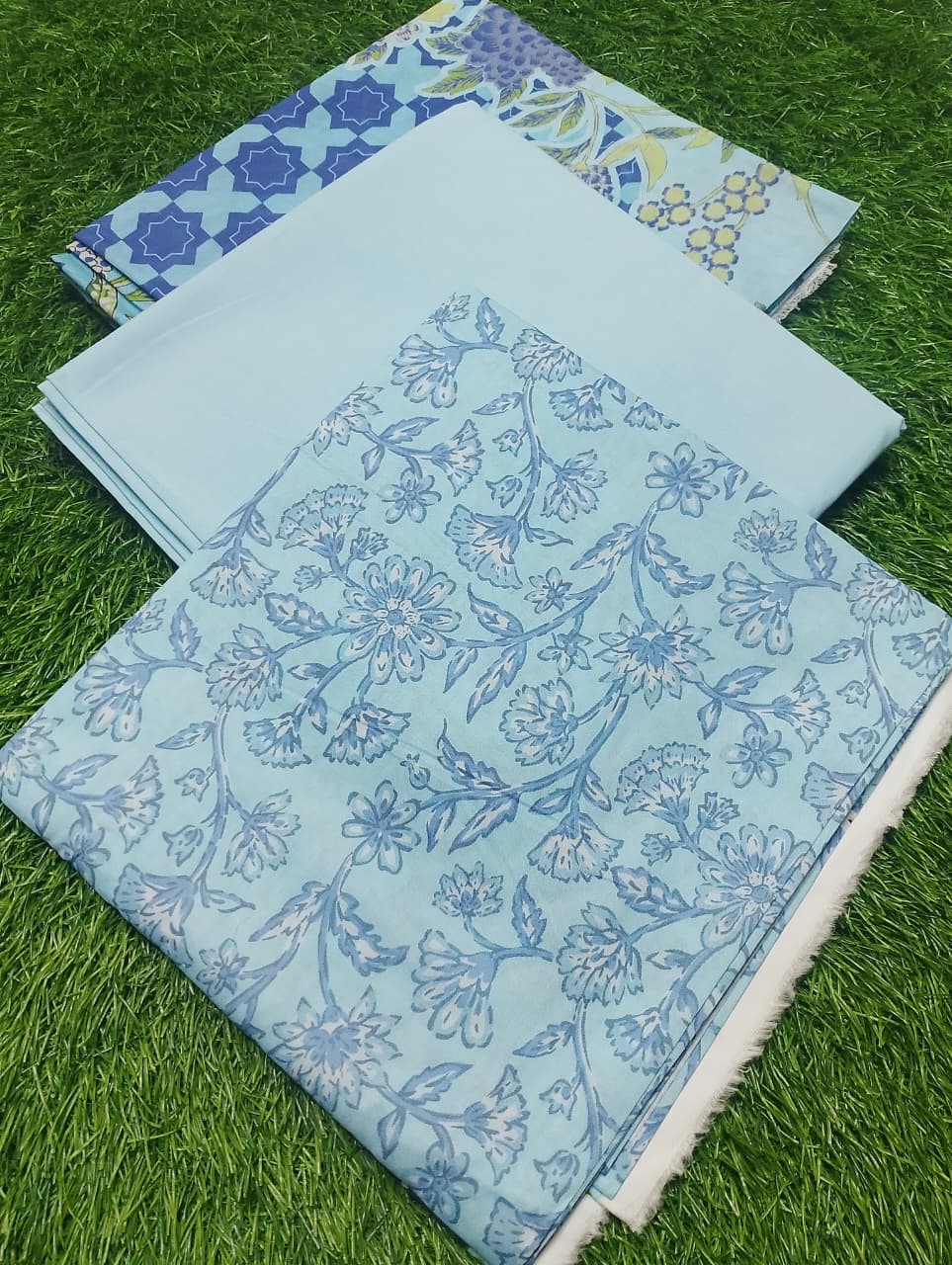 Sahar Premium Digital Printed Elegant Summer Lawn 3pc D6