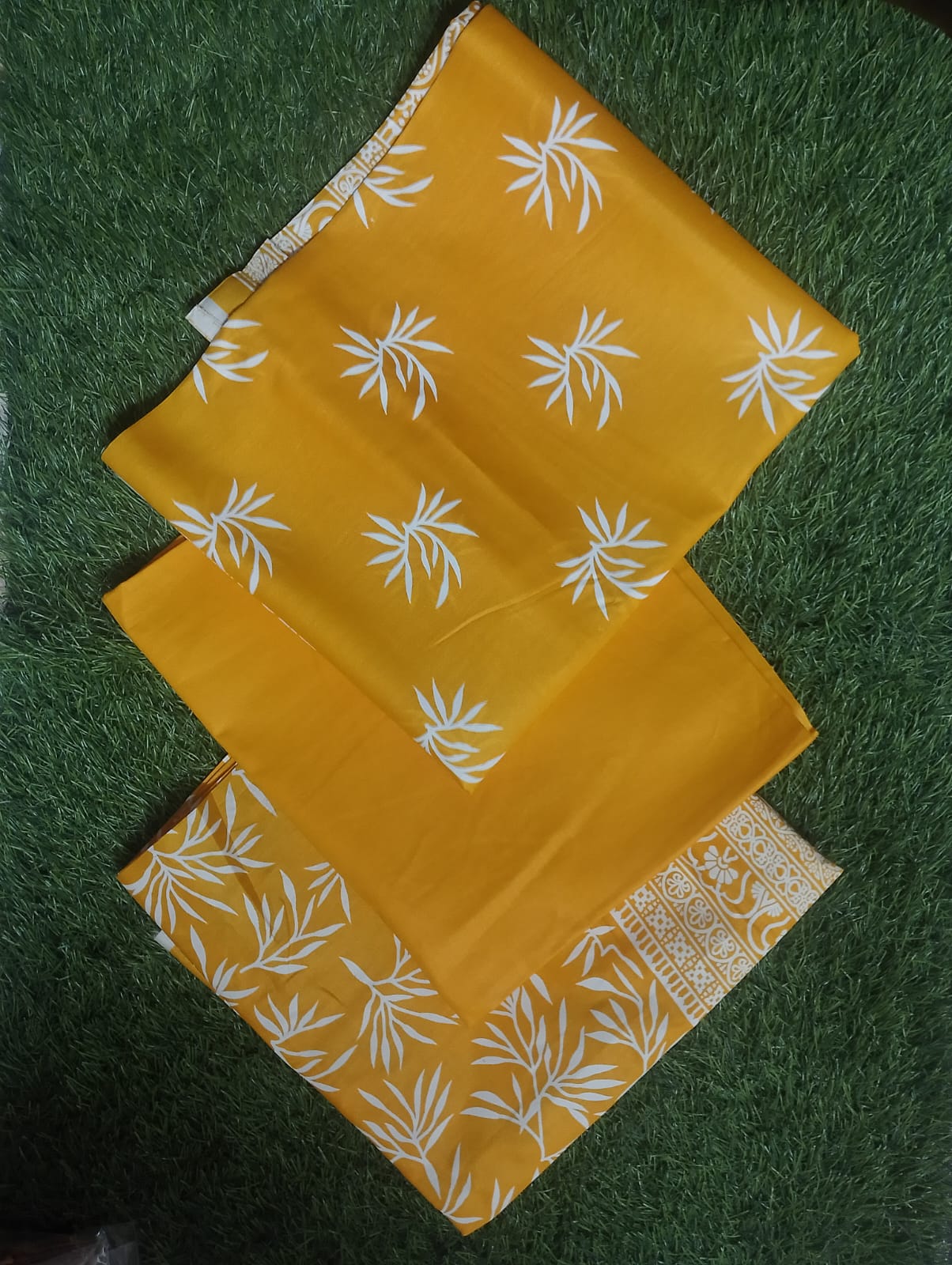 Insaf Misri Gold Printed 3pc D1