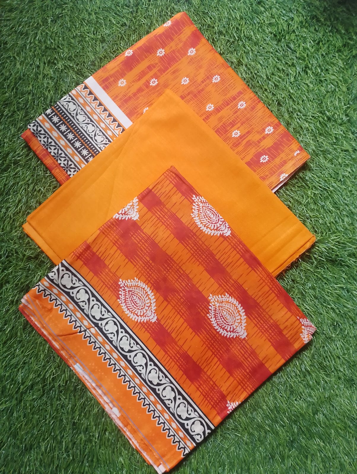 Insaf Misri Gold Printed 3pc D2