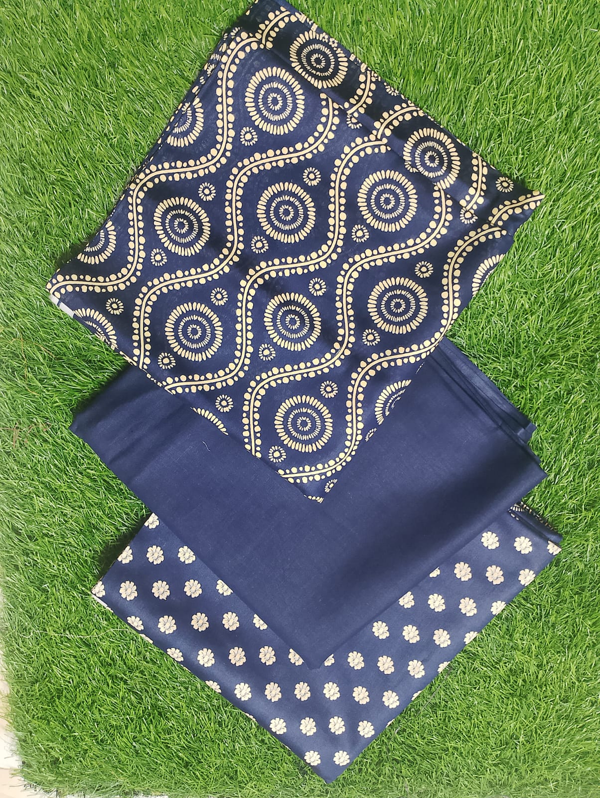 Insaf Misri Gold Printed 3pc D9