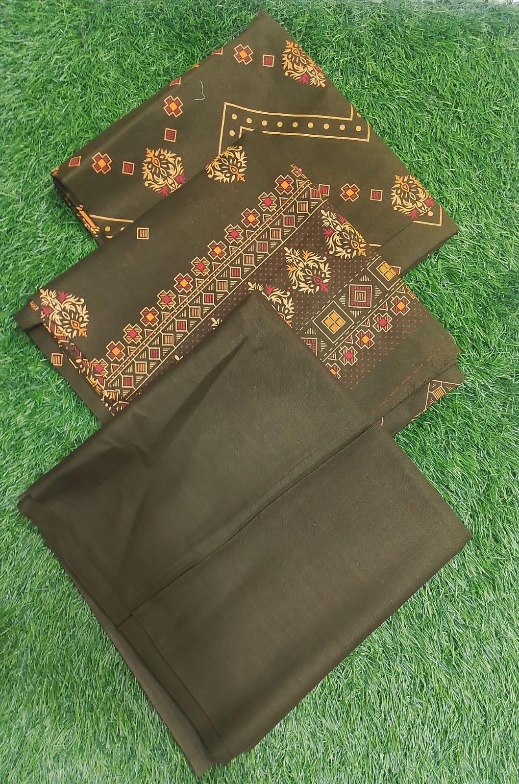 Insaf Misri Printed Lawn 3pc D5