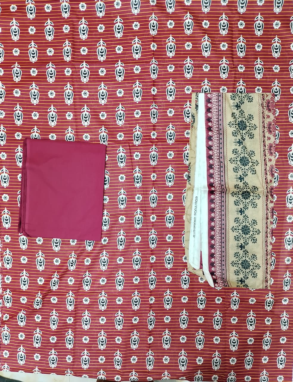Edenrobe Luxury Printed Lawn 3pc Vol 2 D4