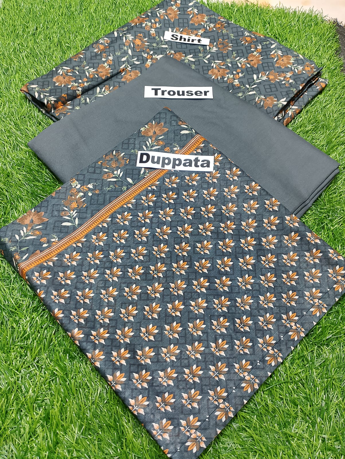Zellbury Premium Digital Printed Lawn 3Pc-Vol-3-D3