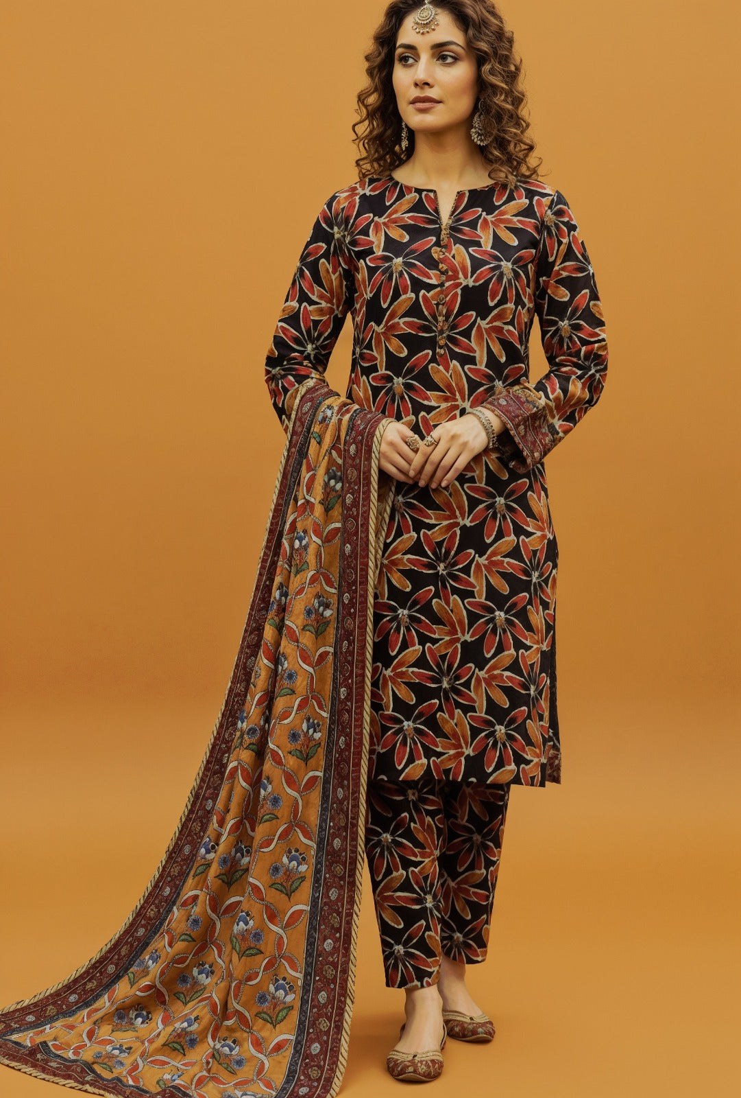 Zoey Premium Digital Printed bana Dora Lawn 3pc D1