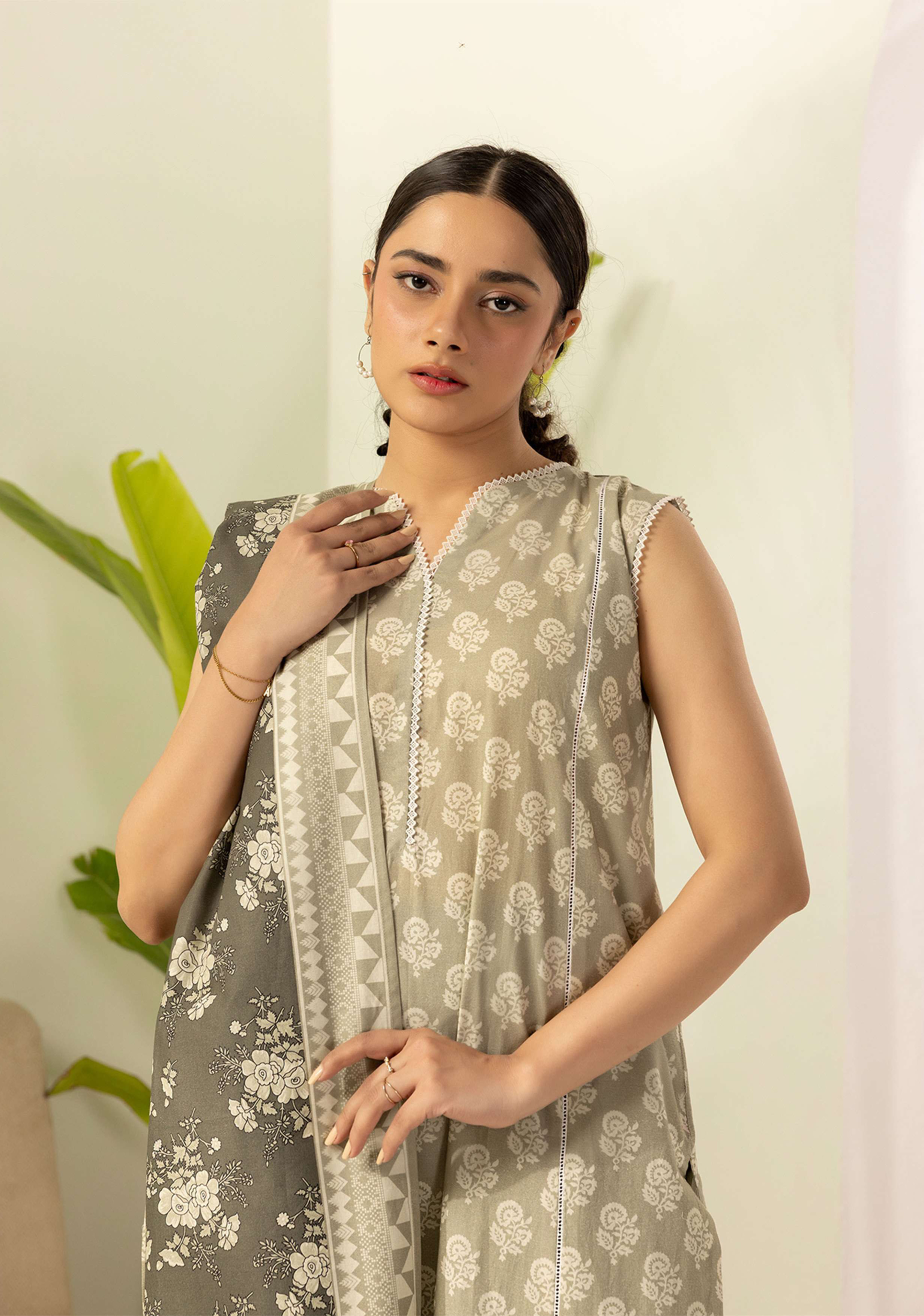 Zellbury Premium Digital Printed Lawn 3Pc-D27