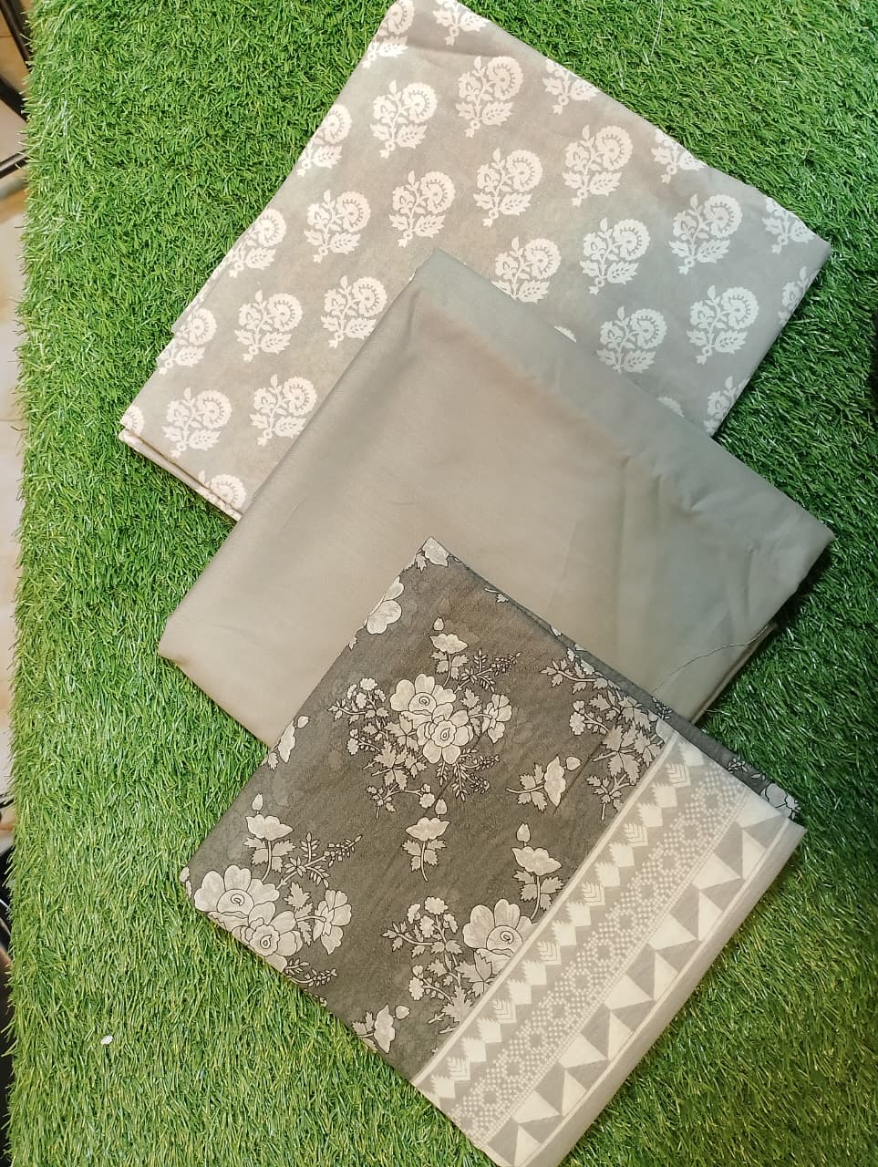 Zellbury Premium Digital Printed Lawn 3Pc-D27