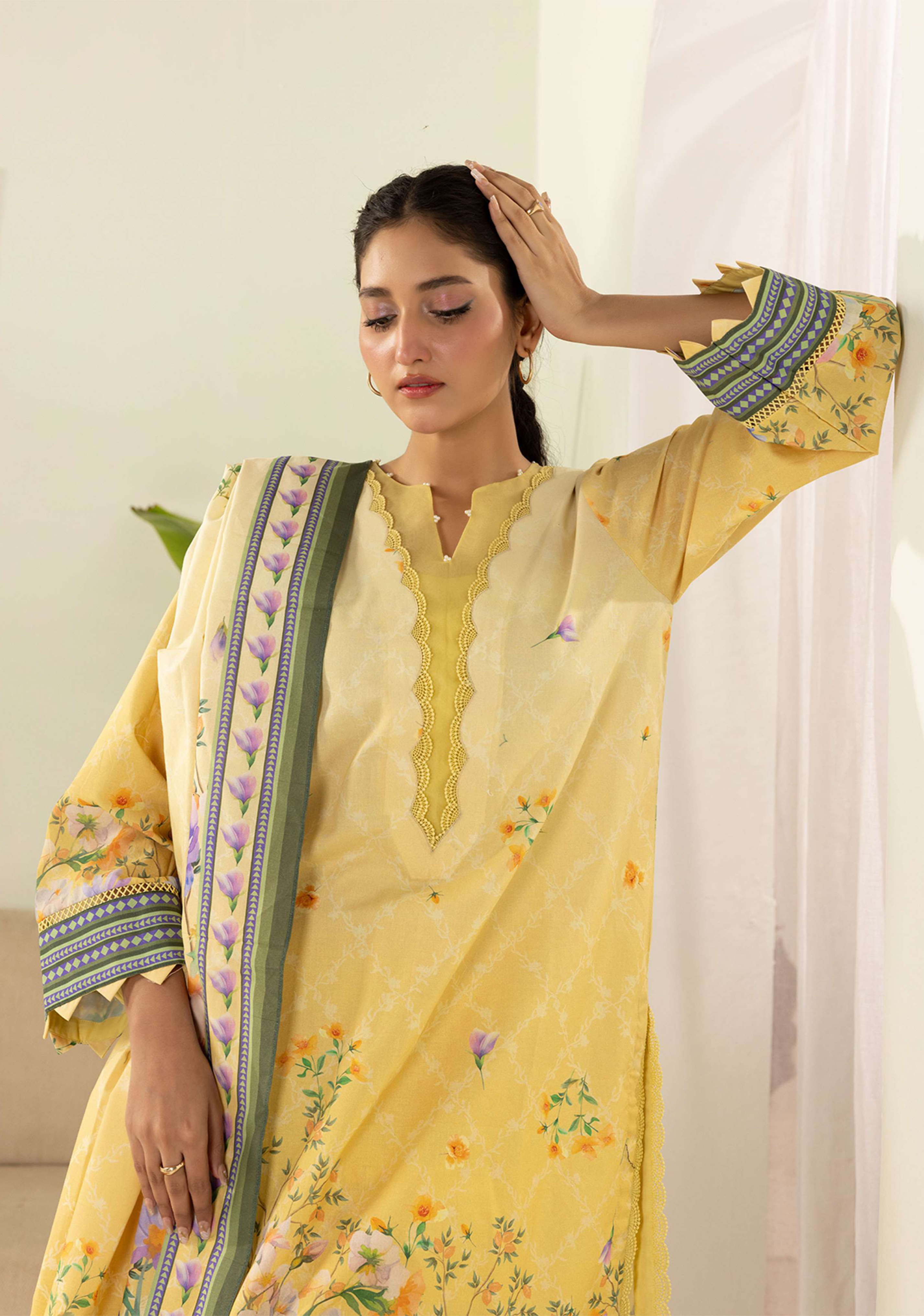 Zellbury Premium Digital Printed Lawn 3Pc-D28