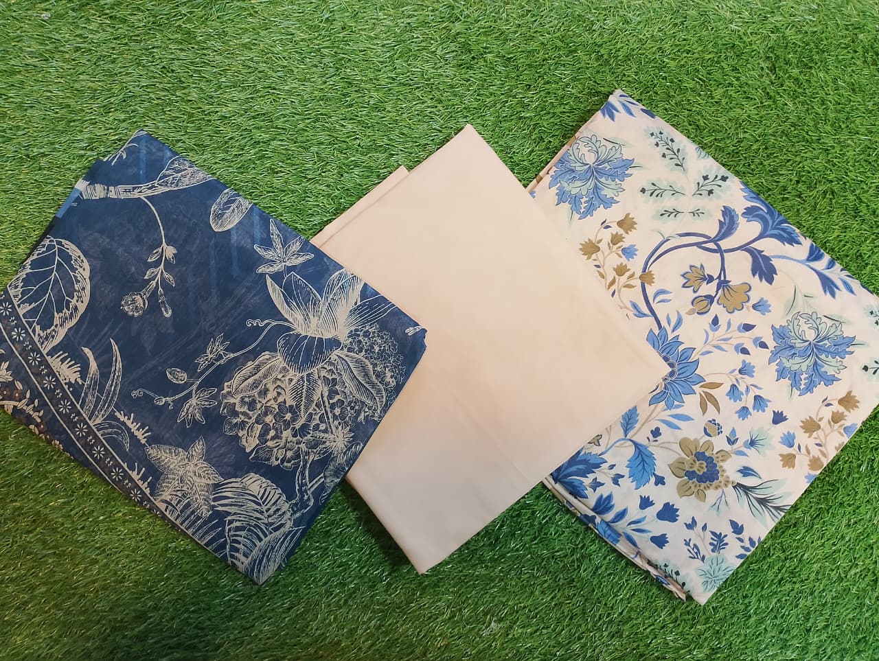 Zellbury Premium Digital Printed Lawn 3Pc-D8